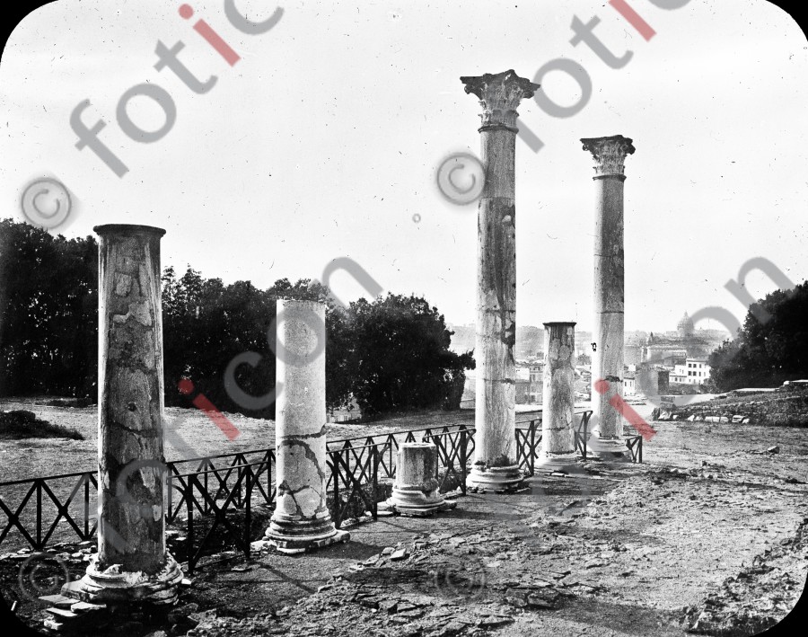 Augustus Palast | Augustus Palace - Foto foticon-simon-025-007-sw.jpg | foticon.de - Bilddatenbank für Motive aus Geschichte und Kultur